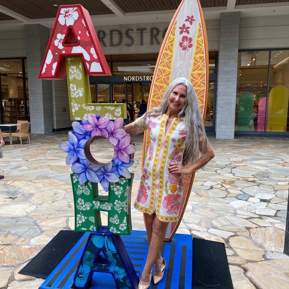 Meet your Posher, Sheila - Picture 2 of 3